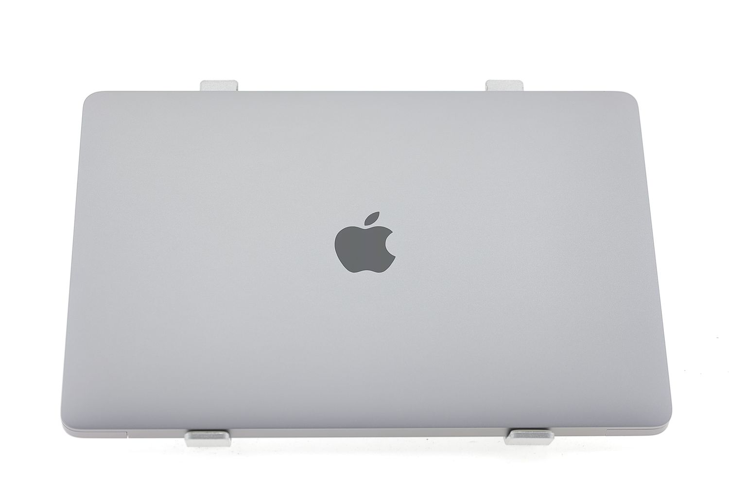 Apple MacBook Air 13″ 2020, M1 8 Cores, 8 GB, 7 core GPU, Space