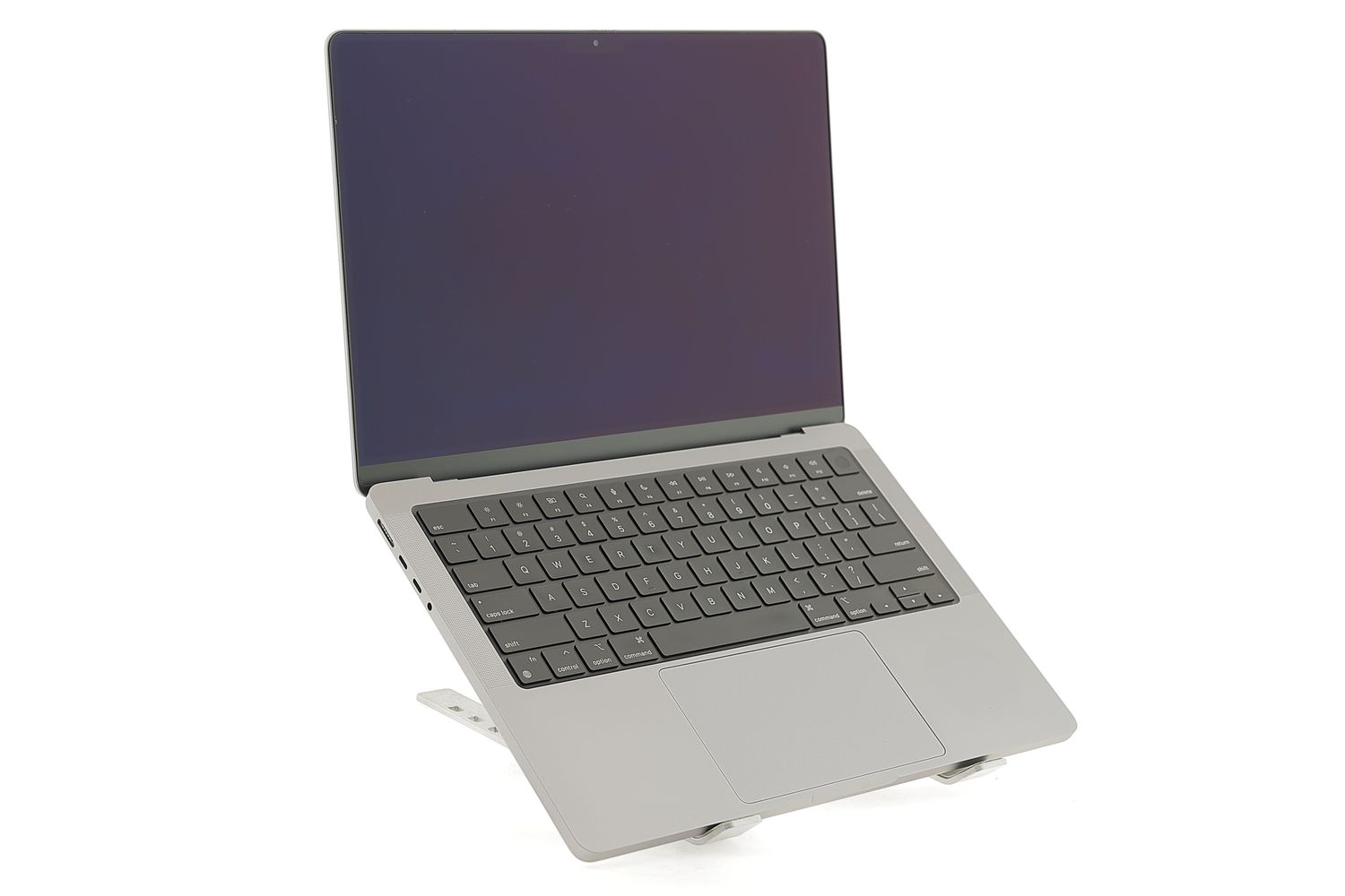 Apple MacBook Pro 14″ 2021, M1 Pro 10 Cores, 16 GB, 14 core GPU 512 GB Space Gray - Ca nou