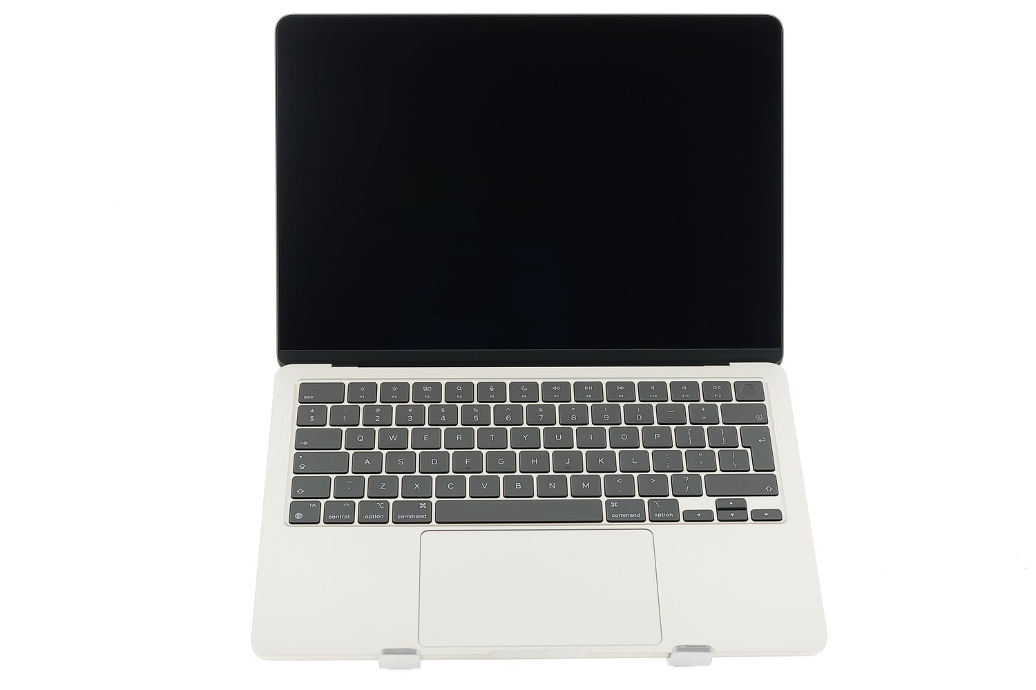 Apple MacBook Air 13″ 2022, M2 8 Cores, 16 GB, 8 core GPU 256 GB Starlight - Újszerű