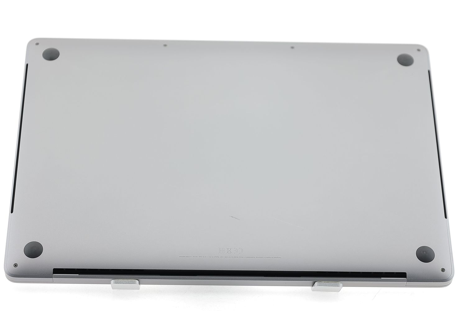 Apple MacBook Pro 16″ Touch Bar 2019, i9 2.3 GHz, 16 GB, AMD Radeon Pro 5500M 1 TB Space Gray - Excelent