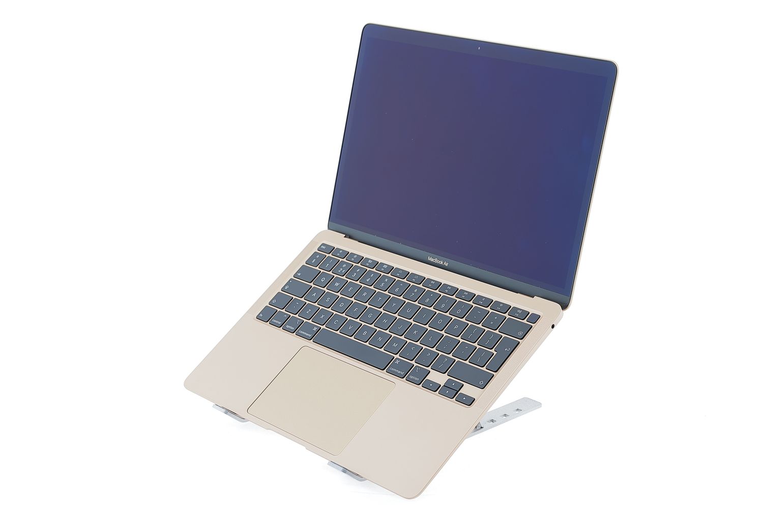 Apple MacBook Air 13″ 2020, i3 1.1 GHz, 8 GB, Intel Iris Plus 256 GB Gold - Kiváló