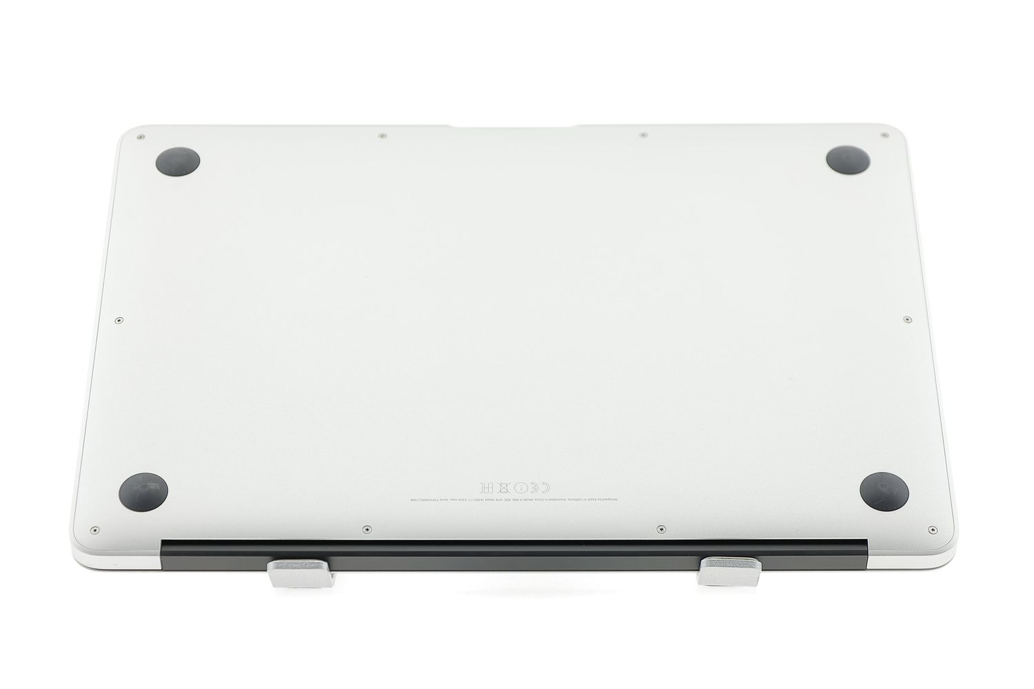 Apple MacBook Air 13″ 2017, i5 1.8 GHz, 8 GB, HD Graphics 6000 128 GB Silver - Като нов