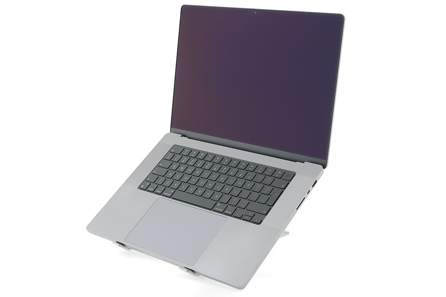 Apple MacBook Pro 16″ 2021, M1 Pro 10 Cores, 16 GB, 16 core GPU 1 TB Space Gray - Foarte bun