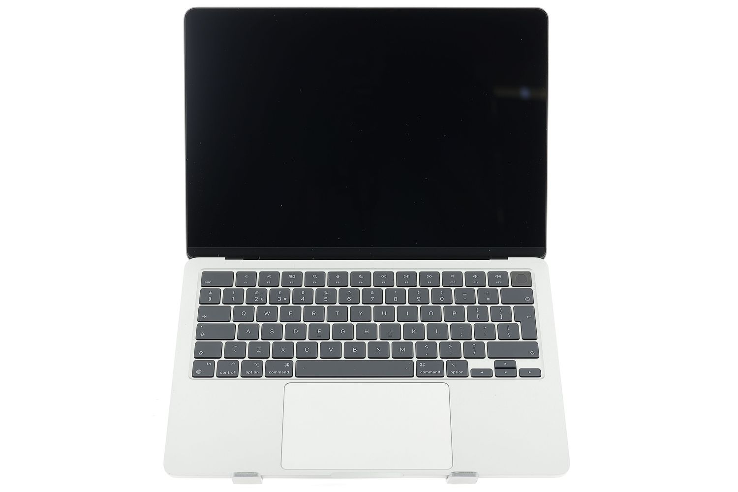 Apple MacBook Air 13″ 2022, M2 8 Cores, 8 GB, 10 core GPU 2 TB Silver - Excelent