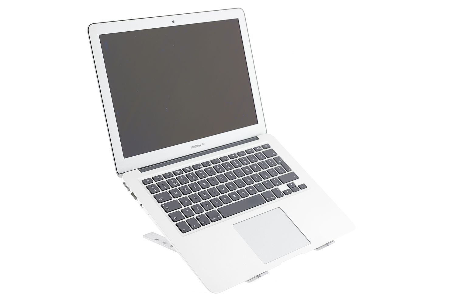 Apple MacBook Air 13″ 2017, i5 1.8 GHz, 8 GB, HD Graphics 6000 128 GB Silver