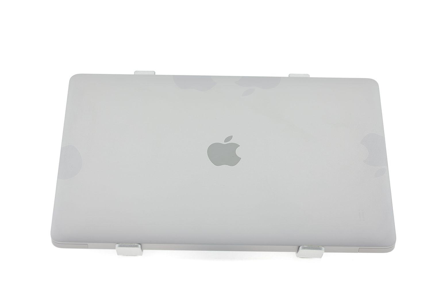 Apple MacBook Air 13″ 2020, i3 1.1 GHz, 8 GB, Intel Iris Plus 256 GB Space Gray - Отлично