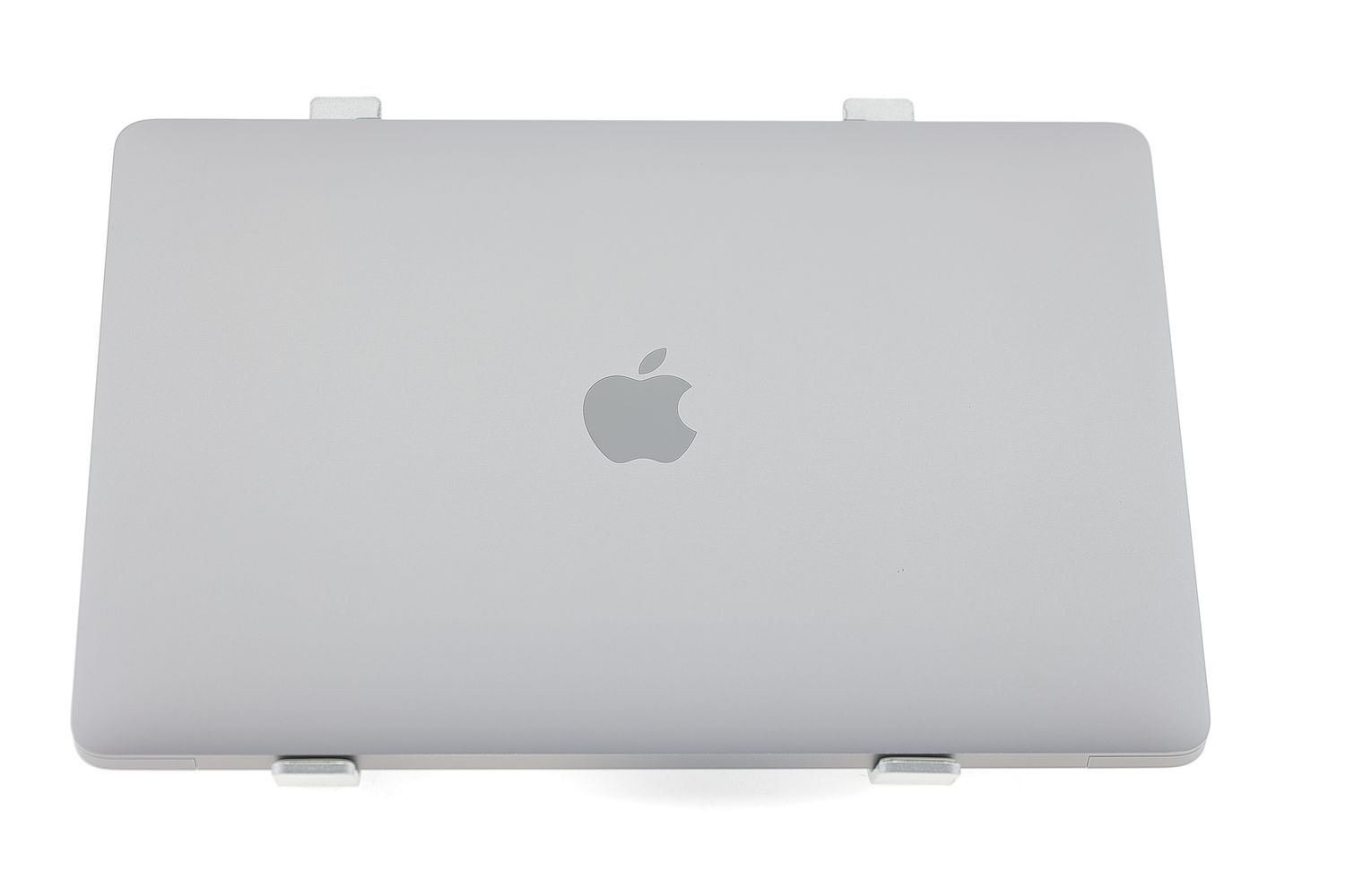 Apple MacBook Air 13″ 2020, M1 8 Cores, 8 GB, 7 core GPU 256 GB Space Gray