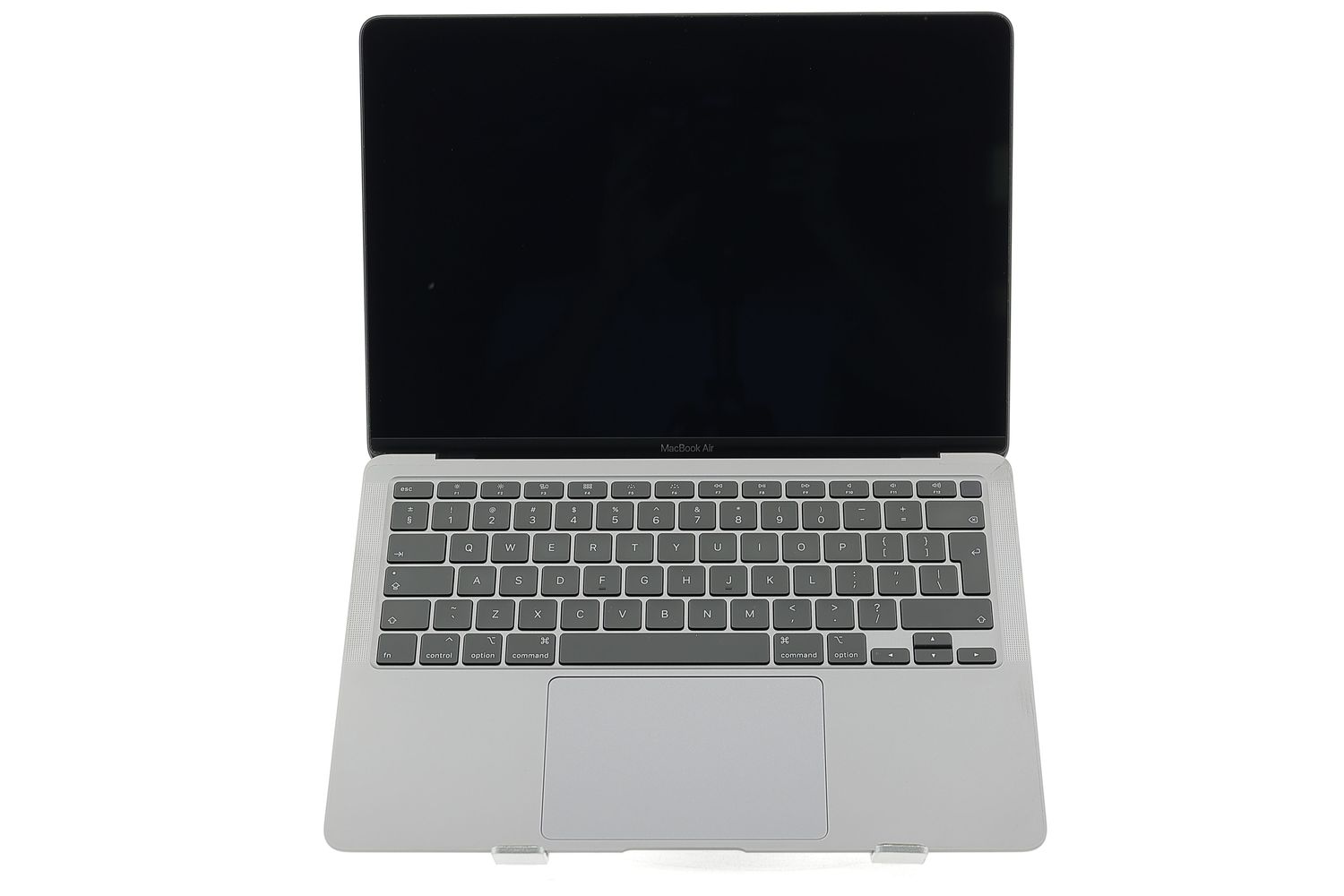 Apple MacBook Air 13″ 2020, i3 1.1 GHz, 8 GB, Intel Iris Plus 256 GB Space Gray - Kiváló