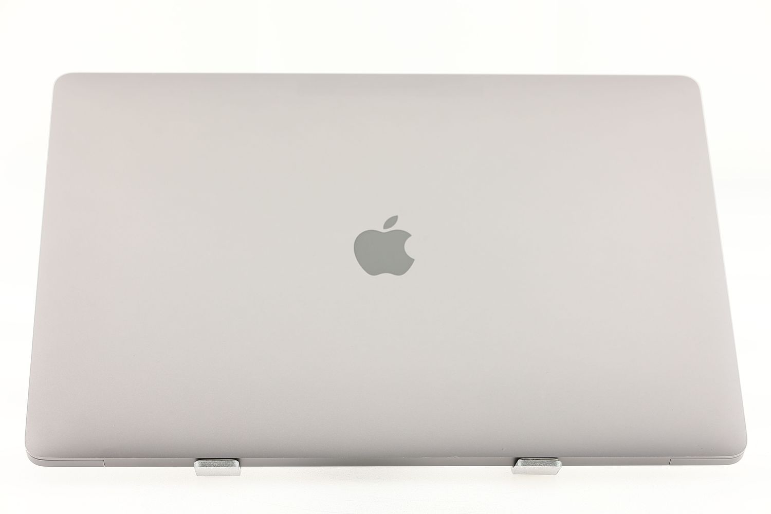 Apple MacBook Pro 16″ Touch Bar 2019, i7 2.6 GHz, 32 GB, AMD Radeon Pro 5500M 512 GB Space Gray - Foarte bun