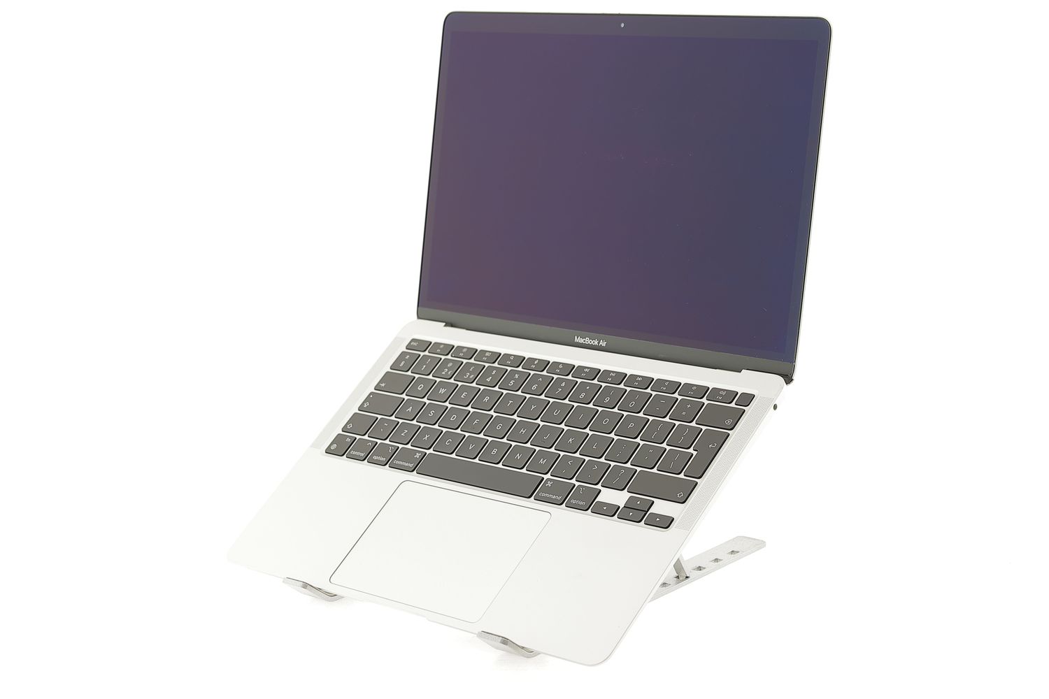 Apple MacBook Air 13″ 2020, M1 8 Cores, 8 GB, 7 core GPU 256 GB Silver - Bun