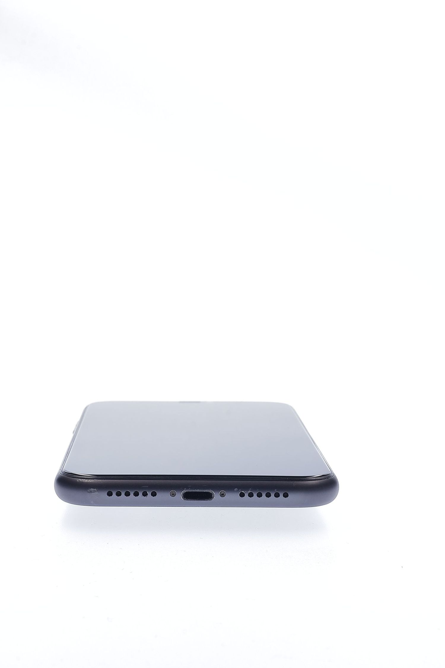 Apple iPhone 11 64 GB Black - Kiváló