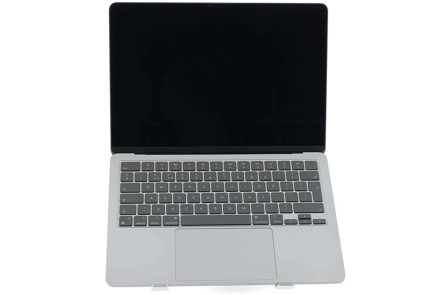 Apple MacBook Air 13″ 2024, M3 8 Cores, 8 GB, 8 core GPU 256 GB Space Gray