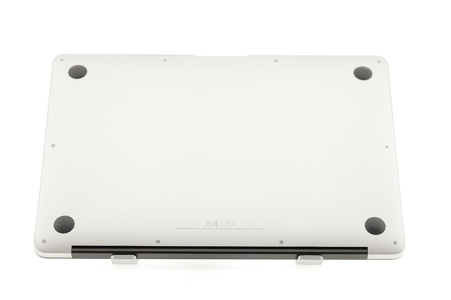 Apple MacBook Air 13″ 2017, i5 1.8 GHz, 8 GB, HD Graphics 6000 256 GB Silver - Kiváló