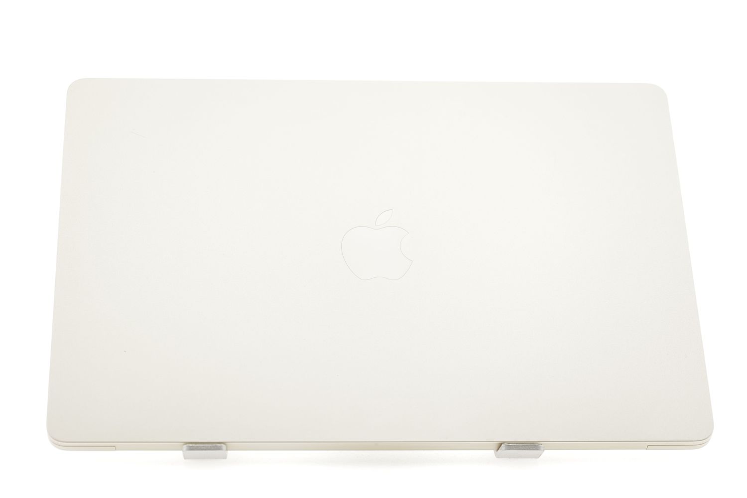 Apple MacBook Air 15″ 2023, M2 8 Cores, 8 GB, 10 core GPU 256 GB Starlight - Ca nou