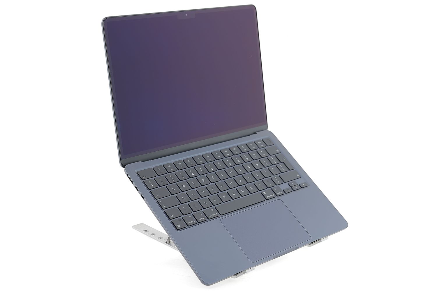 Apple MacBook Air 13″ 2024, M3 8 Cores, 8 GB, 8 core GPU 256 GB Midnight - Като нов