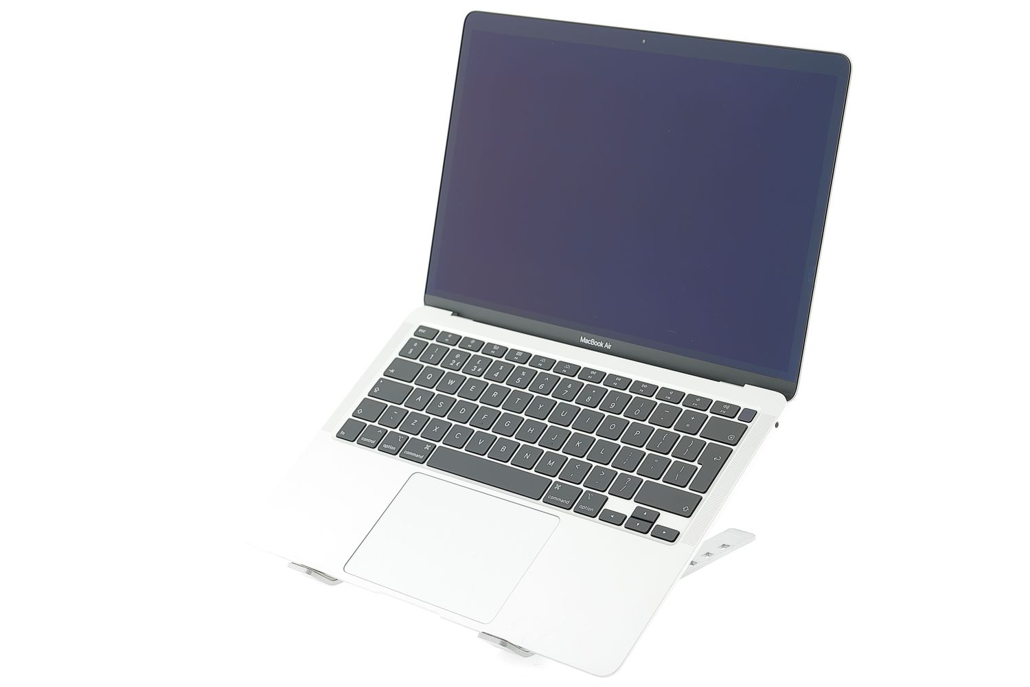 Apple MacBook Air 13″ 2020, i5 1.1 GHz, 8 GB, Intel Iris Plus 256 GB Silver - Εξαιρετικό
