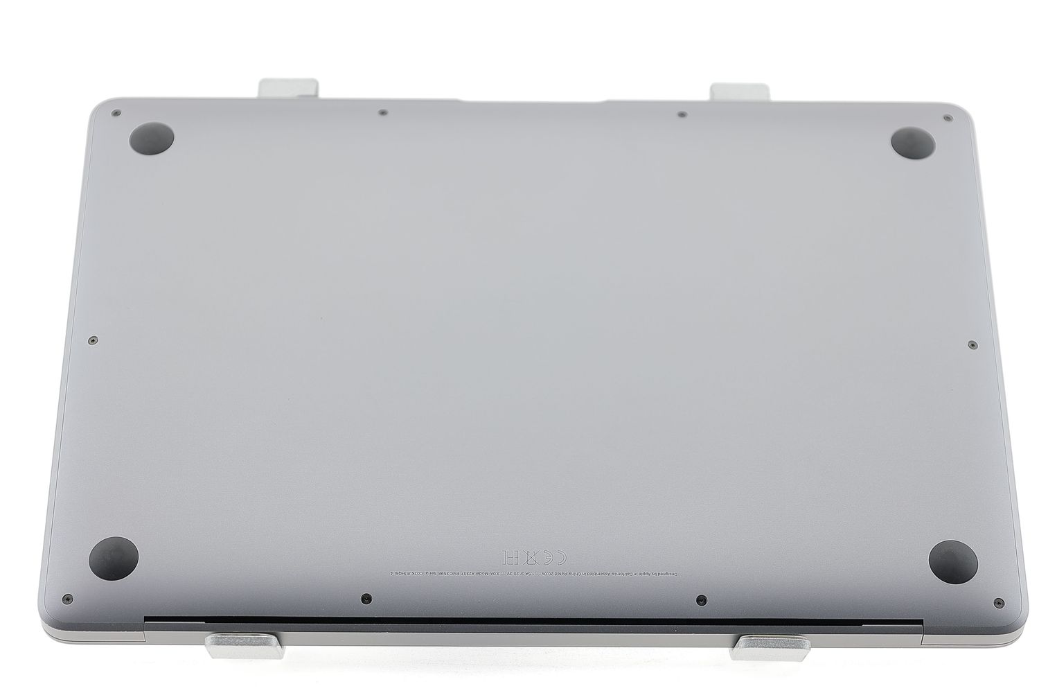 Apple MacBook Air 13″ 2020, M1 8 Cores, 8 GB, 7 core GPU 256 GB Space Gray - Kiváló