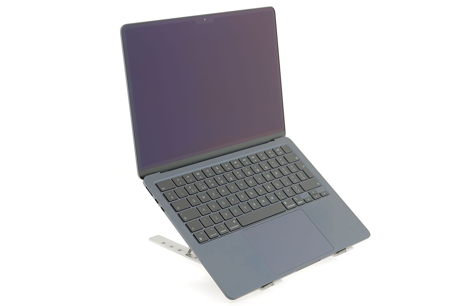 Apple MacBook Air 13″ 2022, M2 8 Cores, 16 GB, 8 core GPU 256 GB Midnight - Ca nou