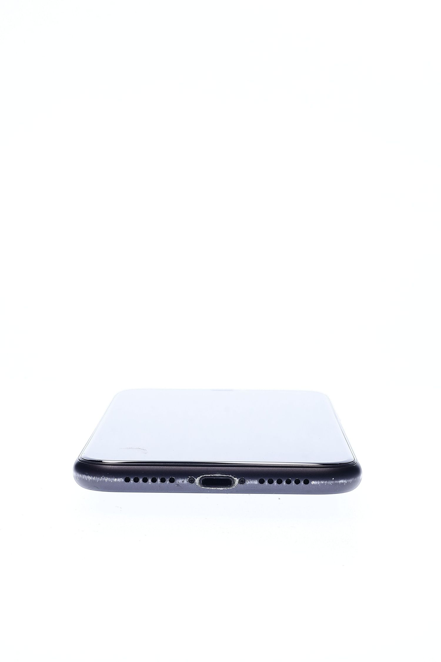 Apple iPhone 11 64 GB Black - Много добро