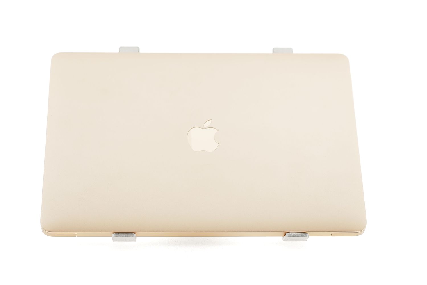 Apple MacBook Air 13″ 2020, i3 1.1 GHz, 8 GB, Intel Iris Plus 256 GB Gold - Foarte bun