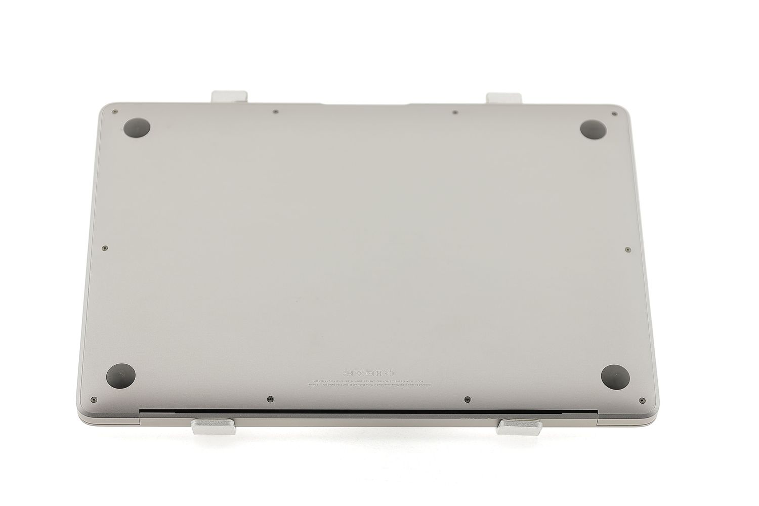 Apple MacBook Air 13″ 2019, i5 1.6 GHz, 8 GB, Intel UHD Graphics 617 256 GB Space Gray - Отлично