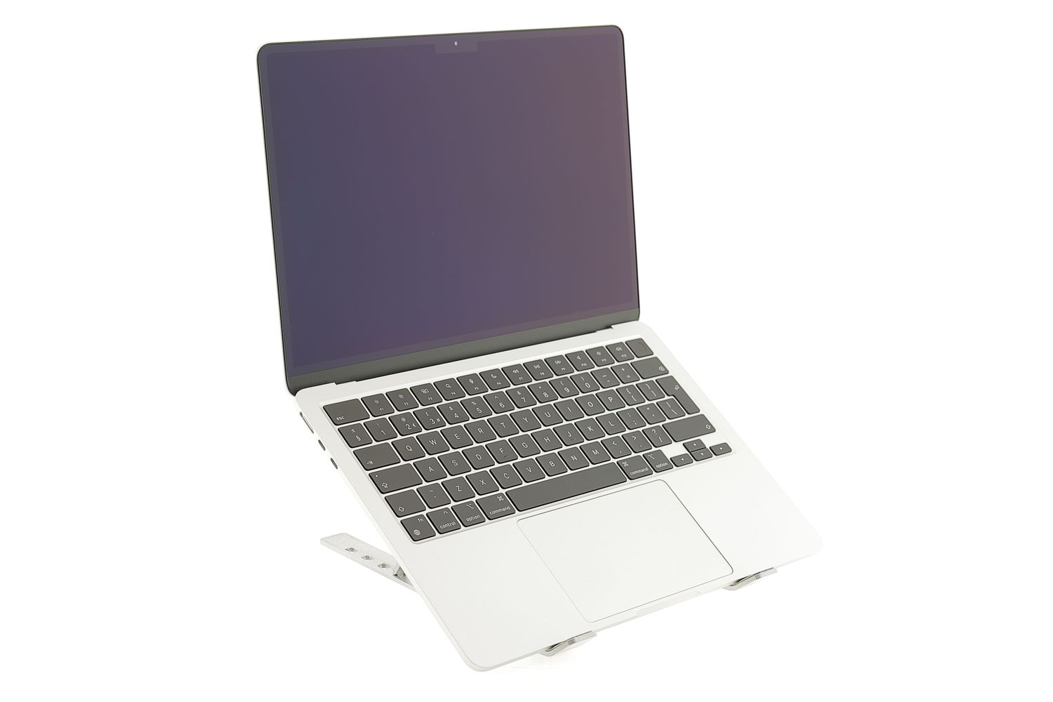 Apple MacBook Air 13″ 2022, M2 8 Cores, 8 GB, 8 core GPU 256 GB Silver - Ca nou