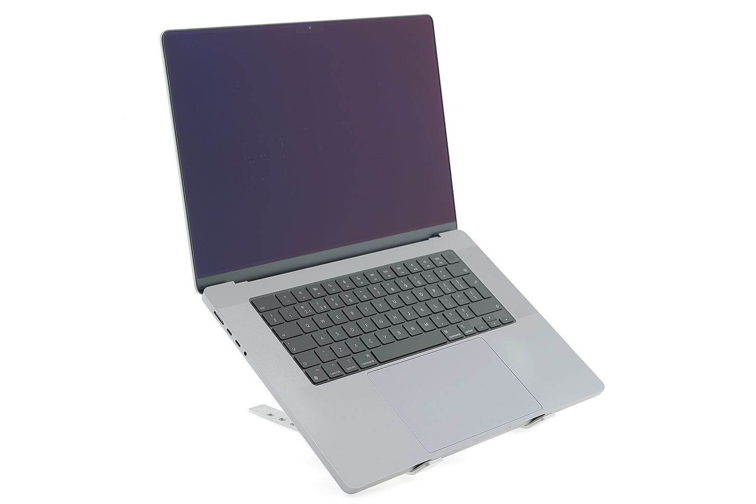 Apple MacBook Pro 16″ 2021, M1 Pro 10 Cores, 16 GB, 16 core GPU 512 GB Space Gray - Foarte bun