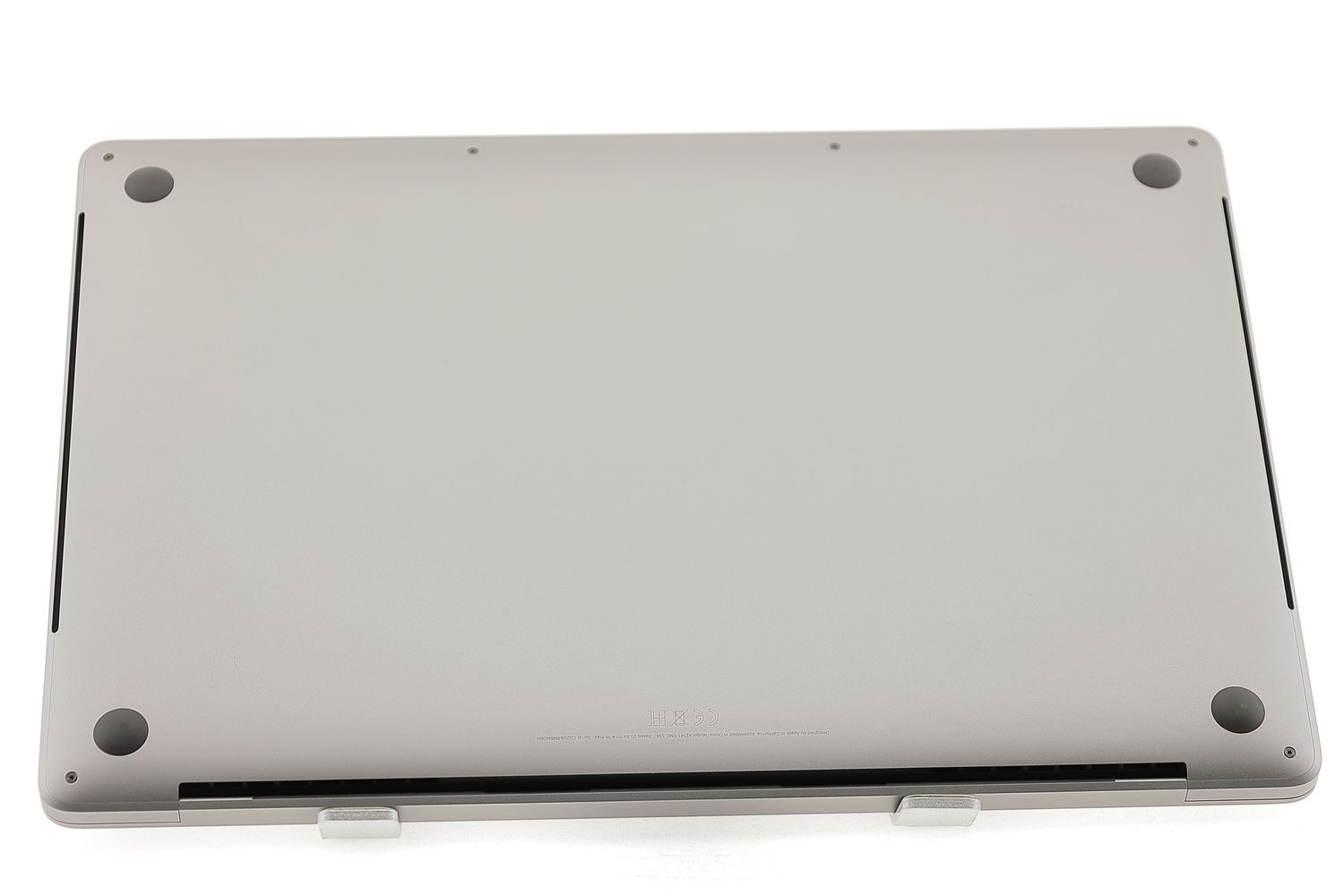 Apple MacBook Pro 16″ Touch Bar 2019, i9 2.3 GHz, 16 GB, AMD Radeon Pro 5500M 1 TB Space Gray - Ca nou