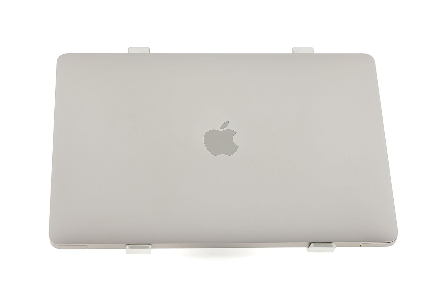 Apple MacBook Air 13″ 2018, i5 1.6 GHz, 8 GB, Intel UHD Graphics 617 256 GB Space Gray - Kiváló