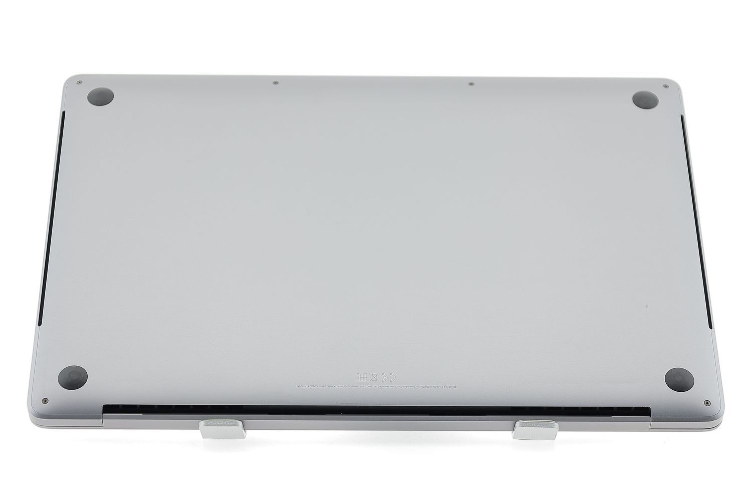 Apple MacBook Pro 16″ Touch Bar 2019, i7 2.6 GHz, 16 GB, AMD Radeon Pro 5300M 512 GB Space Gray - Foarte bun