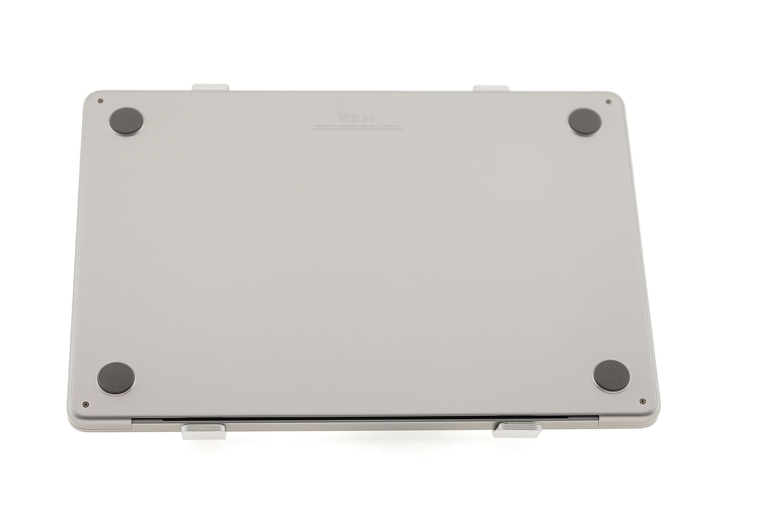 Apple MacBook Air 13″ 2022, M2 8 Cores, 8 GB, 8 core GPU 256 GB Space Gray - Ca nou