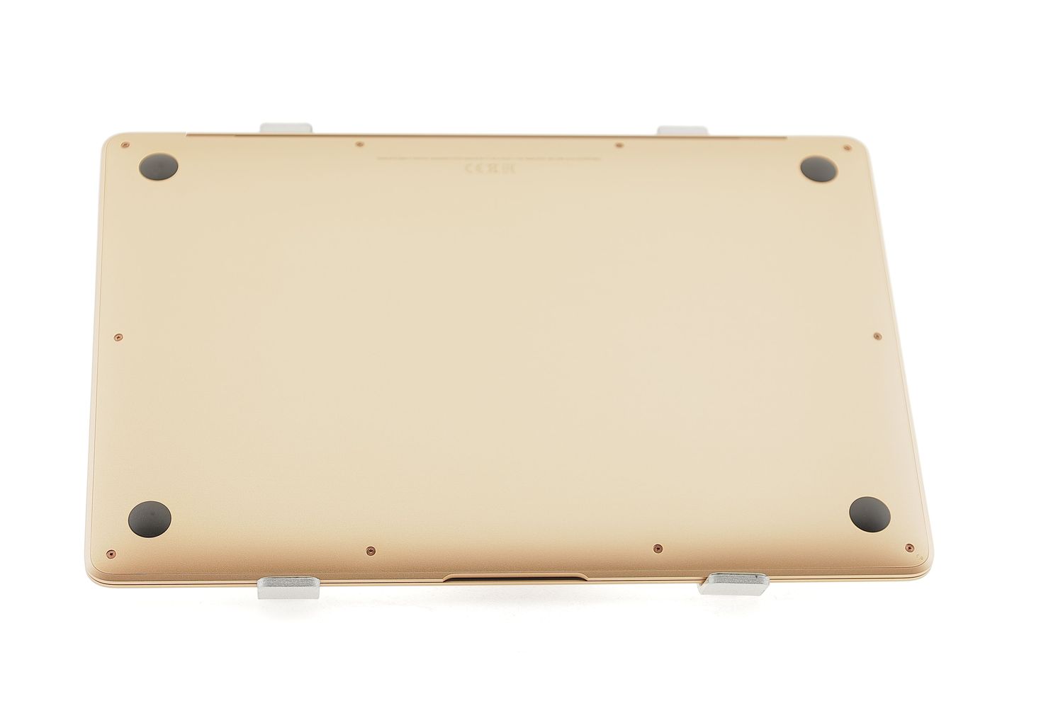 Apple MacBook Air 13″ 2020, M1 8 Cores, 8 GB, 7 core GPU 256 GB Gold