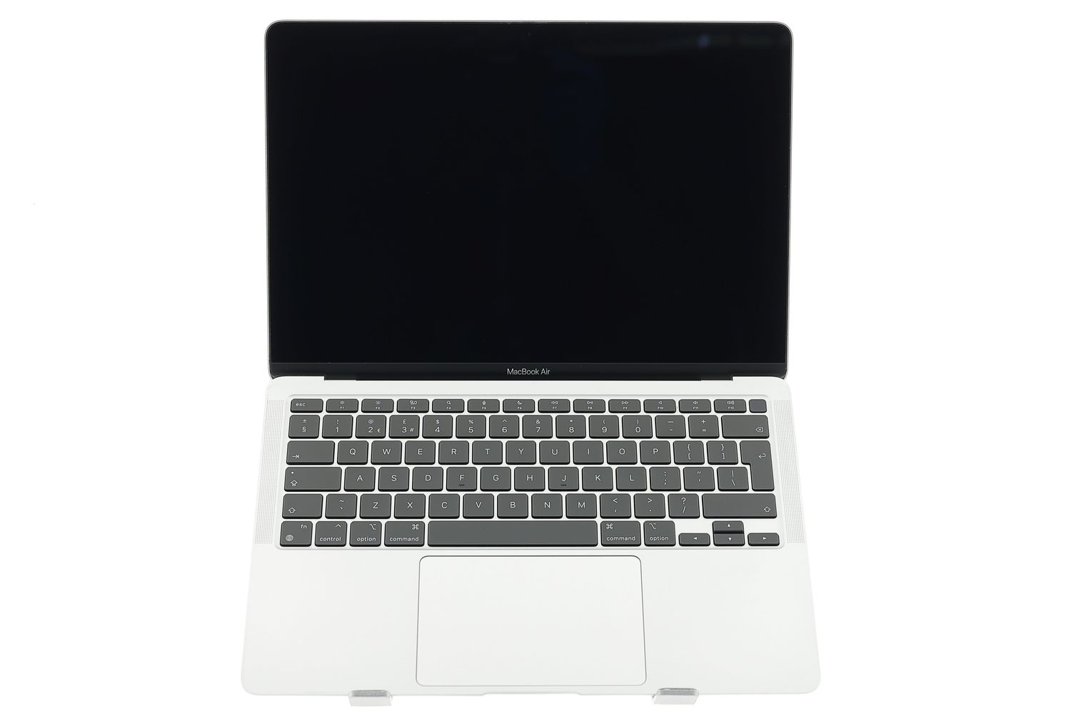 Apple MacBook Air 13″ 2020, i3 1.1 GHz, 8 GB, Intel Iris Plus 256 GB Silver - Ca nou