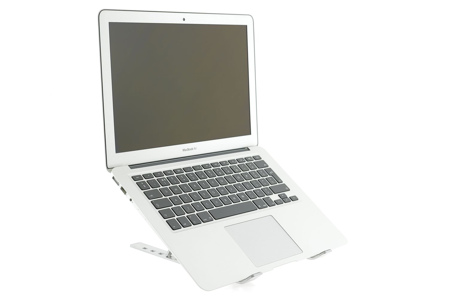Apple MacBook Air 13″ 2017, i7 2.2 GHz, 8 GB, HD Graphics 6000 512 GB Silver - Excelent