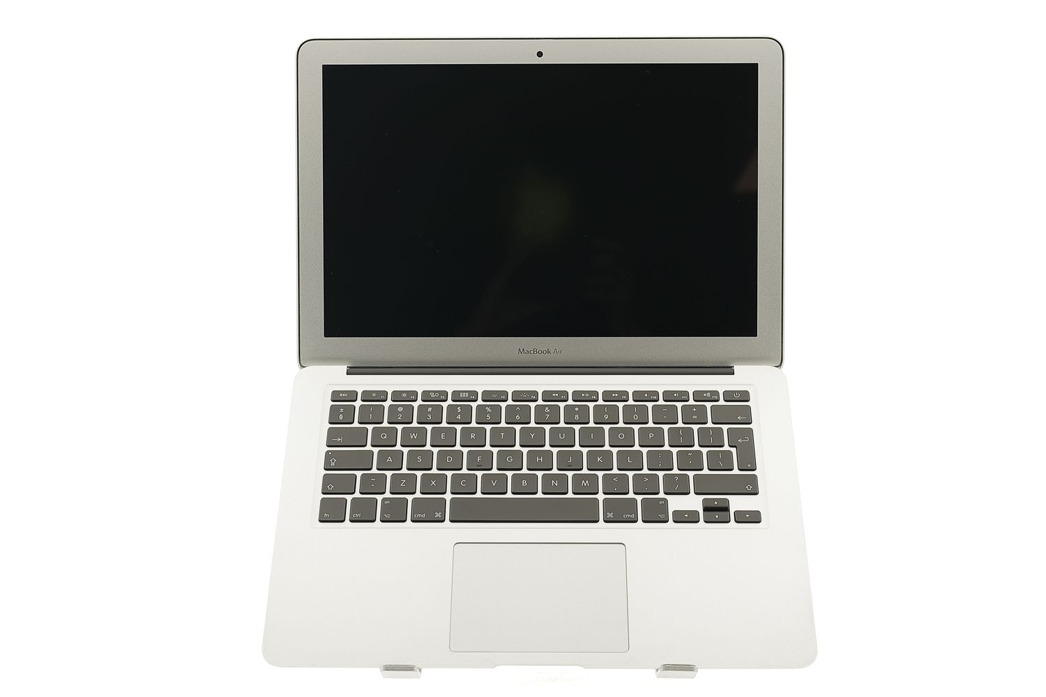 Apple MacBook Air 13″ 2017, i5 1.8 GHz, 8 GB, HD Graphics 6000 128 GB Silver - Ca nou