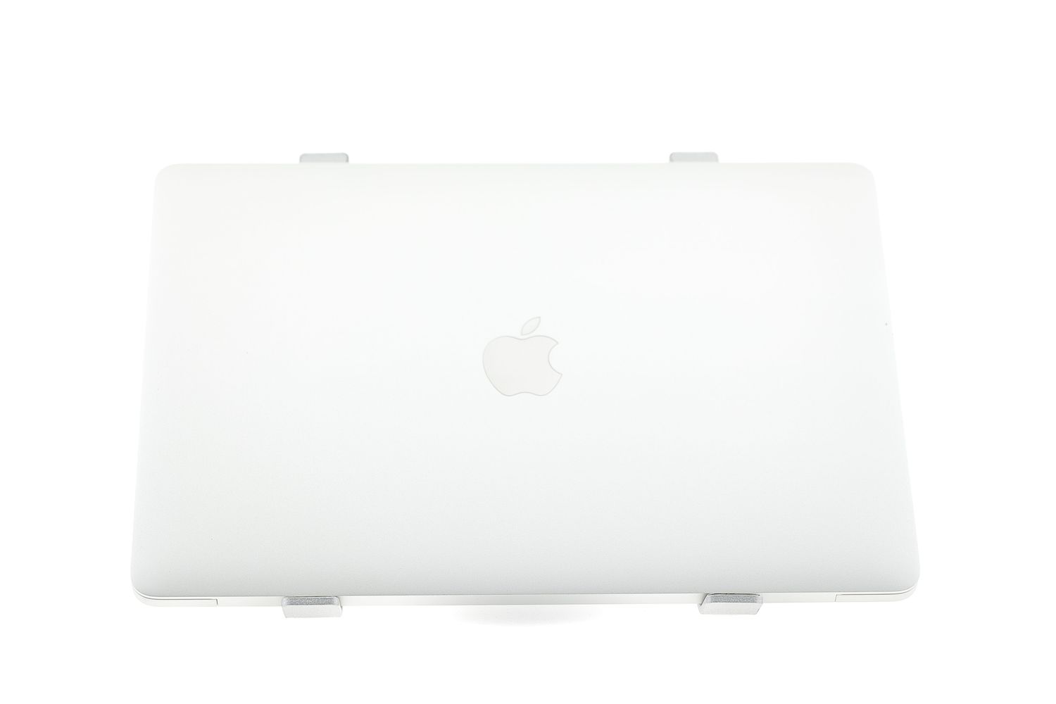 Apple MacBook Pro 13″ Touch Bar 2018, i5 2.3 GHz, 8 GB, Intel Iris Plus Graphics 655 256 GB Silver - Kiváló