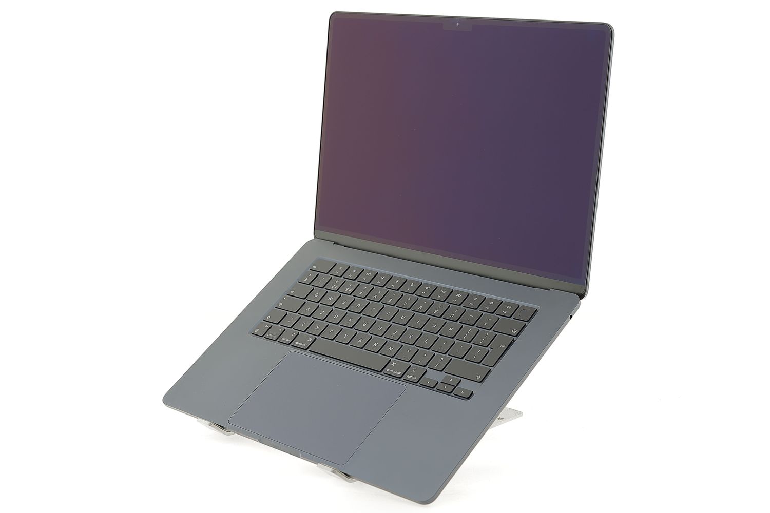 Apple MacBook Air 15″ 2023, M2 8 Cores, 16 GB, 10 core GPU 512 GB Midnight - Nagyon jó