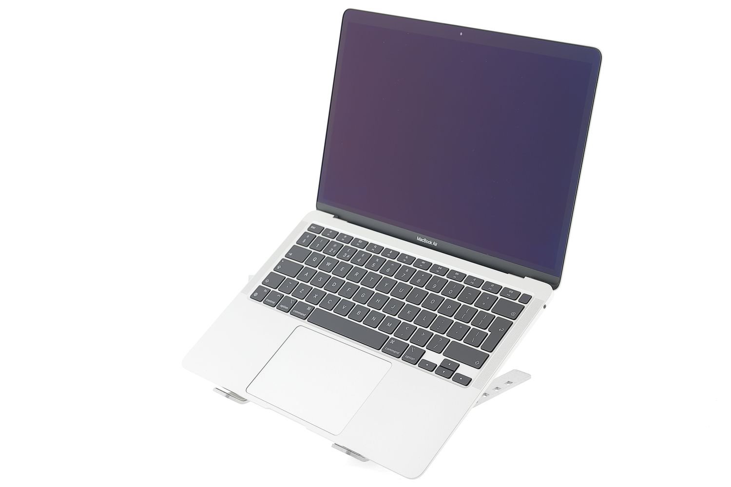 Apple MacBook Air 13″ 2020, M1 8 Cores, 8 GB, 7 core GPU 256 GB Silver