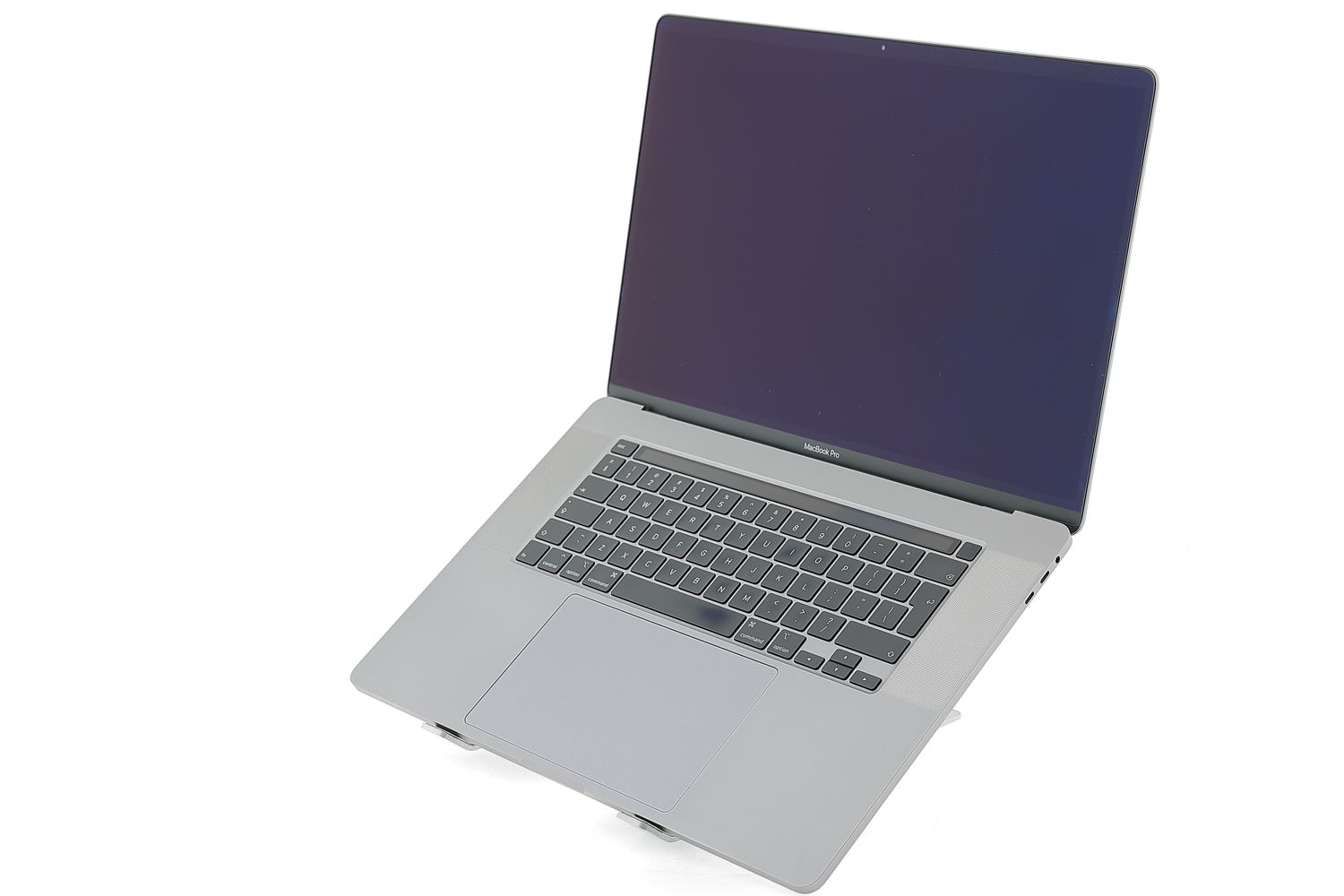 Apple MacBook Pro 16″ Touch Bar 2019, i9 2.4 GHz, 32 GB, AMD Radeon Pro 5300M 512 GB Space Gray - Excelent
