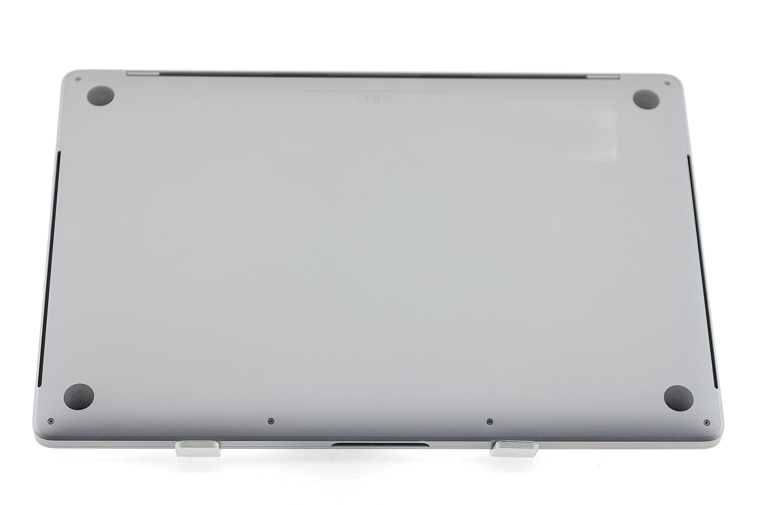 Apple MacBook Pro 15″ Touch Bar 2018, i9 2.9 GHz, 32 GB, AMD Radeon Pro 560X 256 GB Space Gray - Nagyon jó