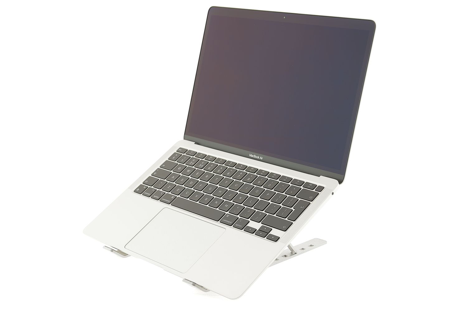 Apple MacBook Air 13″ 2020, i3 1.1 GHz, 8 GB, Intel Iris Plus 256 GB Silver