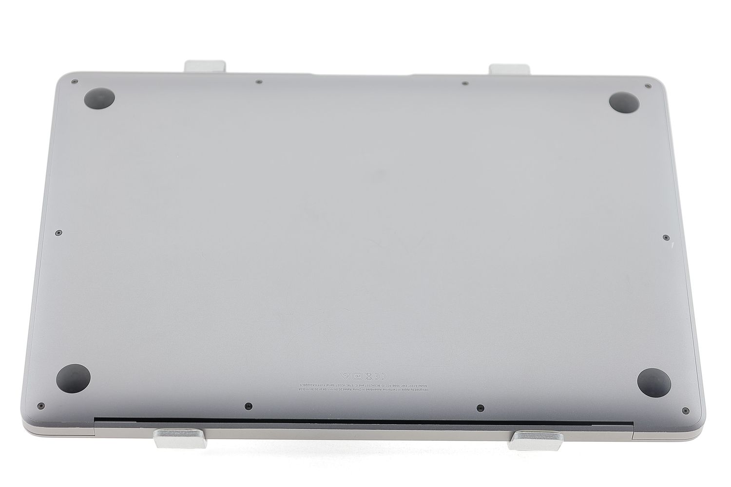 Apple MacBook Air 13″ 2020, M1 8 Cores, 8 GB, 8 core GPU 512 GB Space Gray - Foarte bun