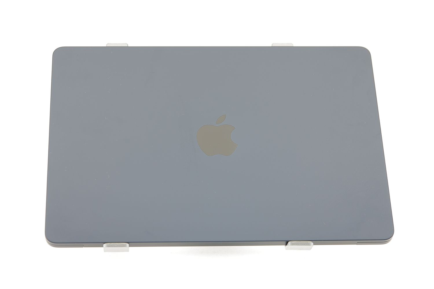 Apple MacBook Air 13″ 2022, M2 8 Cores, 8 GB, 8 core GPU 256 GB Midnight - Újszerű