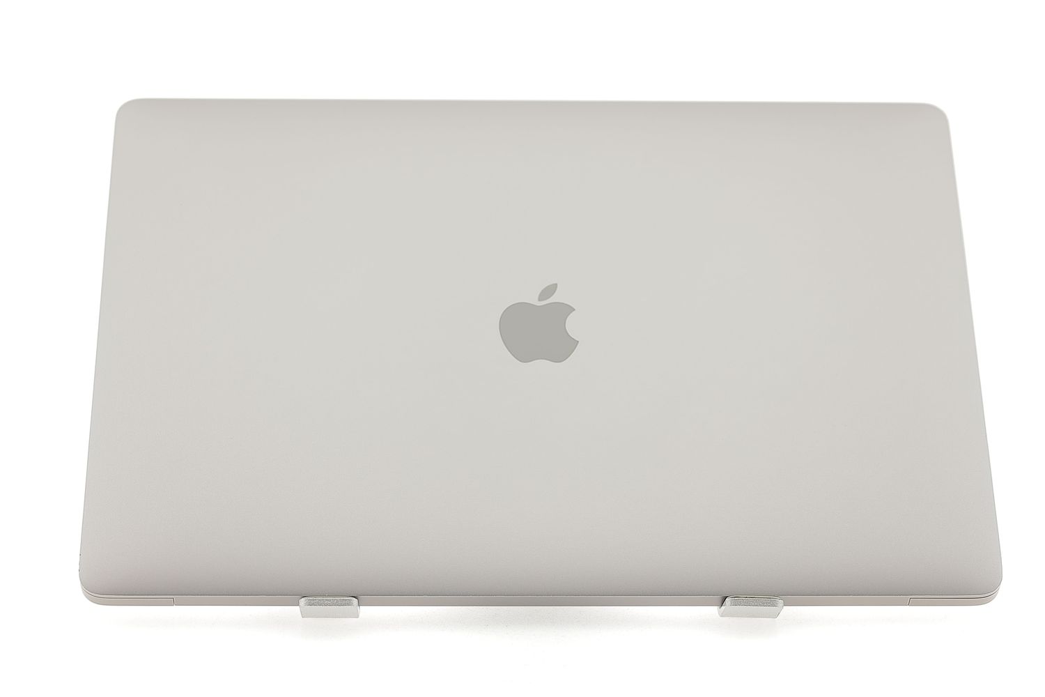 Apple MacBook Pro 15″ Touch Bar 2017, i7 2.9 GHz, 16 GB, AMD Radeon Pro 560 512 GB Space Gray - Отлично