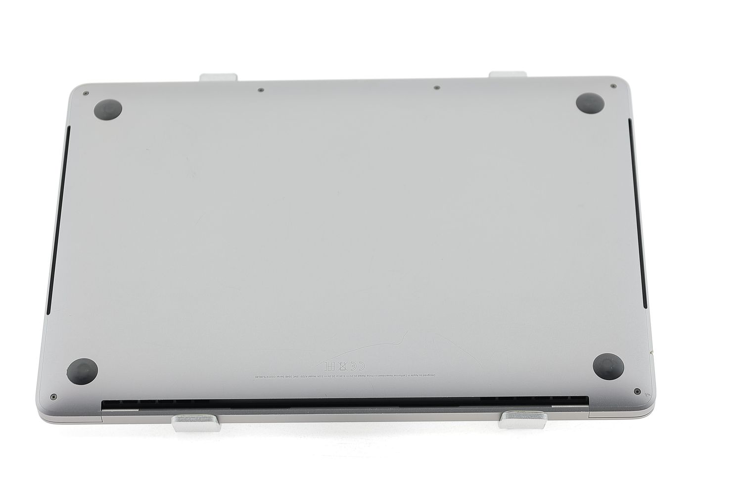 Apple MacBook Pro 13″ Touch Bar 2020, i7 2.3 GHz, 16 GB, Intel Iris Plus Graphics 1 TB Space Gray - Много добро