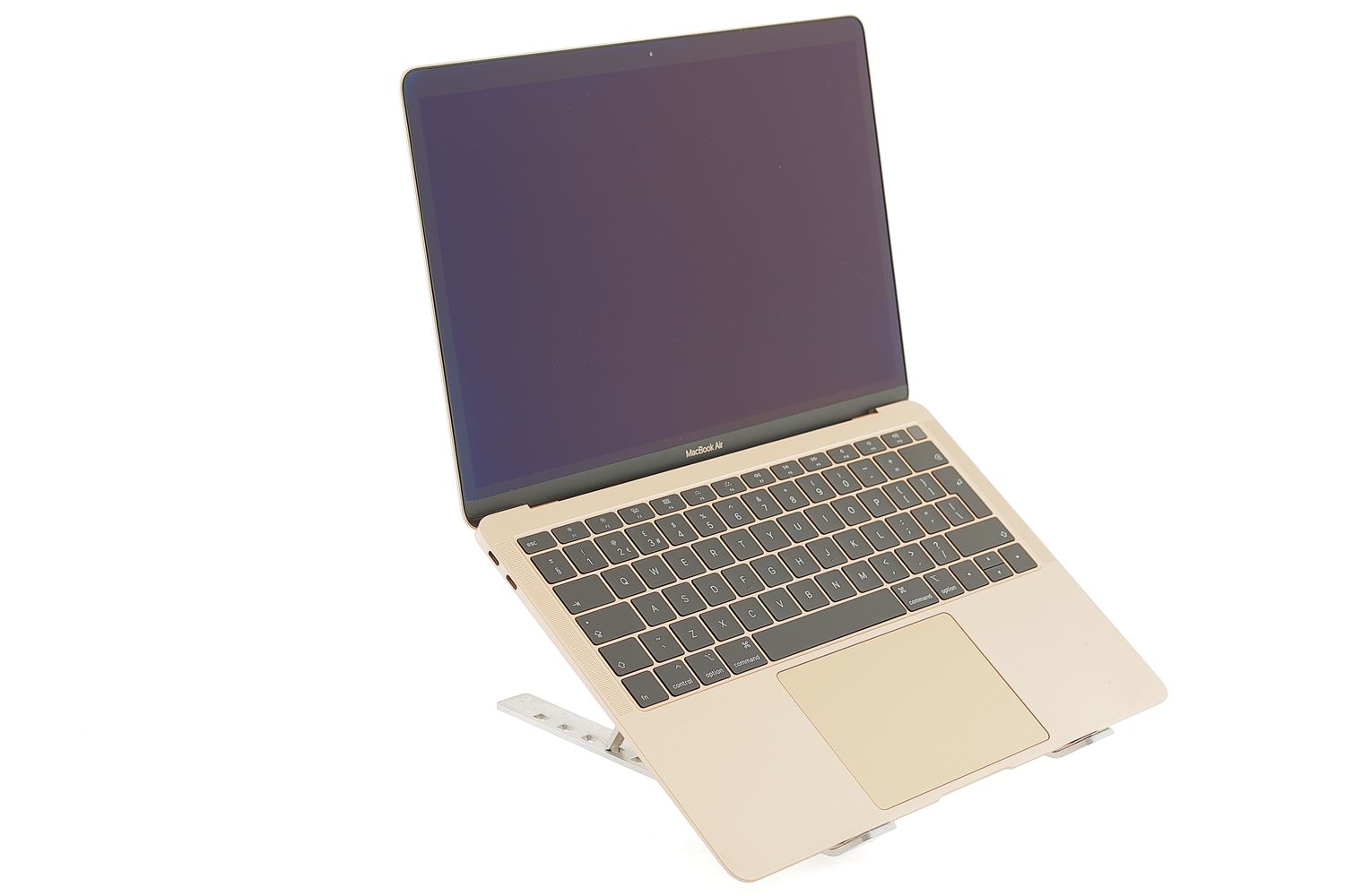 Apple MacBook Air 13″ 2019, i5 1.6 GHz, 8 GB, Intel UHD Graphics 617 128 GB Gold - Много добро