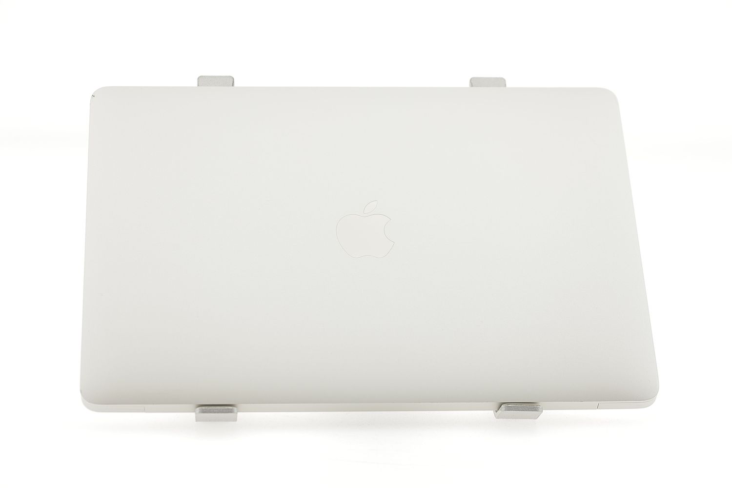 Apple MacBook Air 13″ 2020, M1 8 Cores, 8 GB, 8 core GPU 512 GB Silver - Nagyon jó