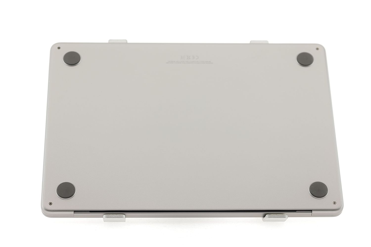 Apple MacBook Air 13″ 2022, M2 8 Cores, 8 GB, 8 core GPU 256 GB Space Gray - Ca nou