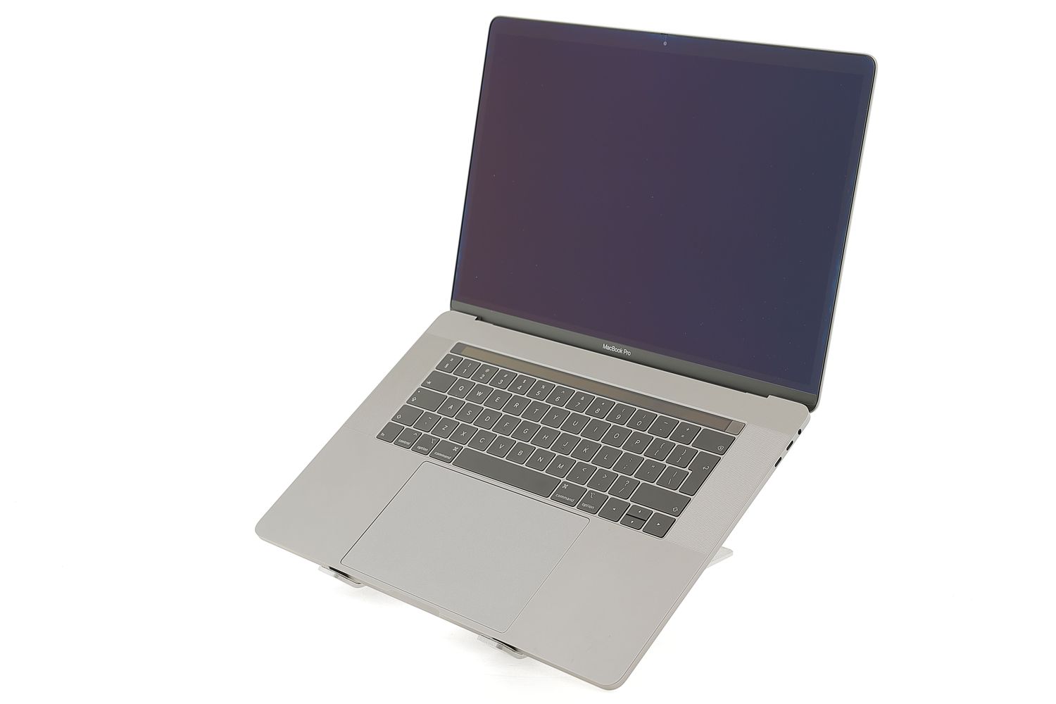Apple MacBook Pro 15″ Touch Bar 2019, i7 2.6 GHz, 16 GB, AMD Radeon Pro 555X 256 GB Space Gray - Като нов