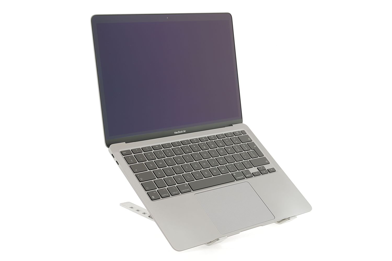 Apple MacBook Air 13″ 2020, M1 8 Cores, 16 GB, 7 core GPU 256 GB Space Gray - Excelent